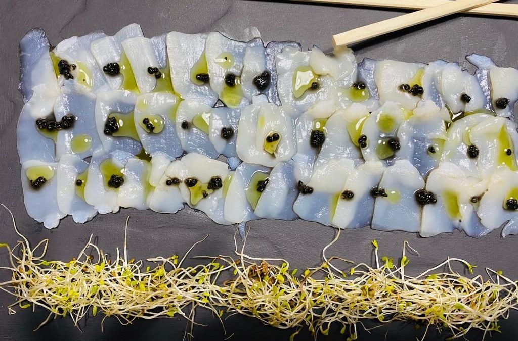 Carpaccio de Saint-Jacques, truffe, caviar